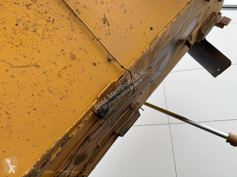 عربة قلابة Caterpillar - Body Heating / Backup...
