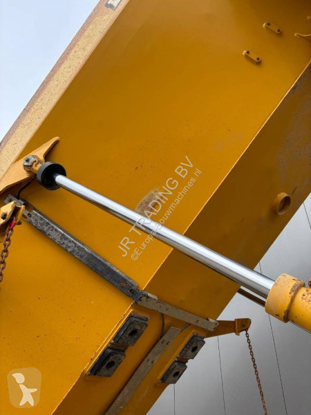 Sklápač Bell B 25 E