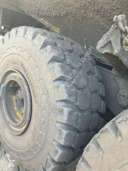 Sklápač Komatsu 4001