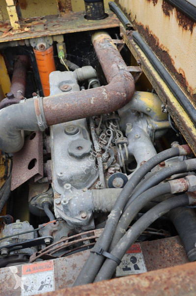 عربة قلابة Morooka MST-600 E