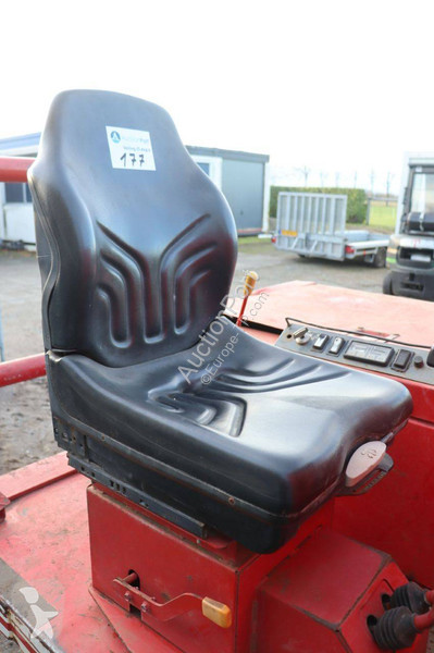 عربة قلابة Kubota