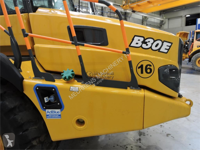 عربة قلابة Bell B30E