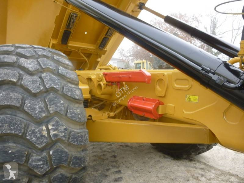 Tombereau Caterpillar 740B