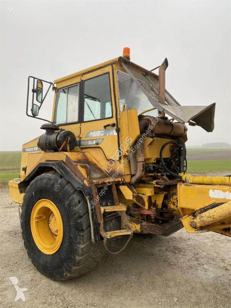 Basculantă Volvo Nr.8