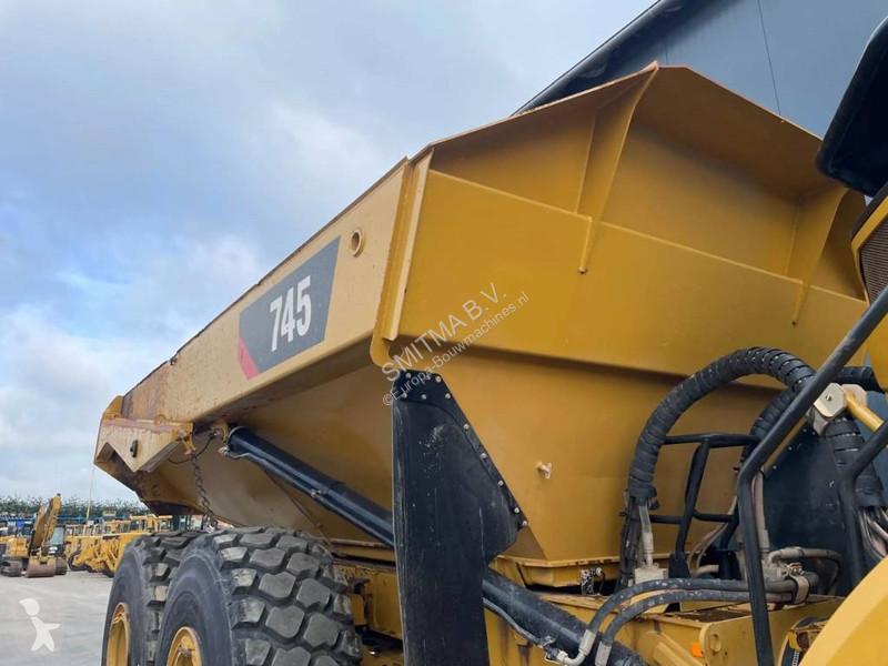Sklápač Caterpillar 745 04A - New Tires