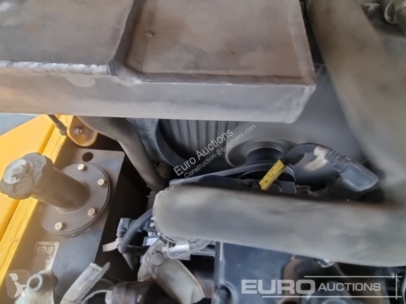 عربة قلابة JCB 3STH