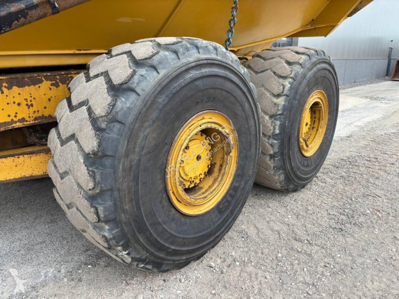 Dumper Caterpillar