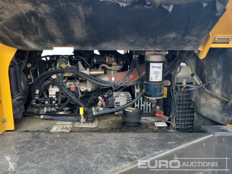Basculantă Mecalac TA6S