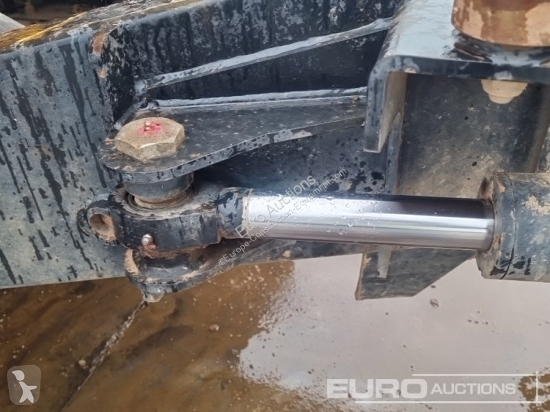 Sklápěčka JCB 6TFT