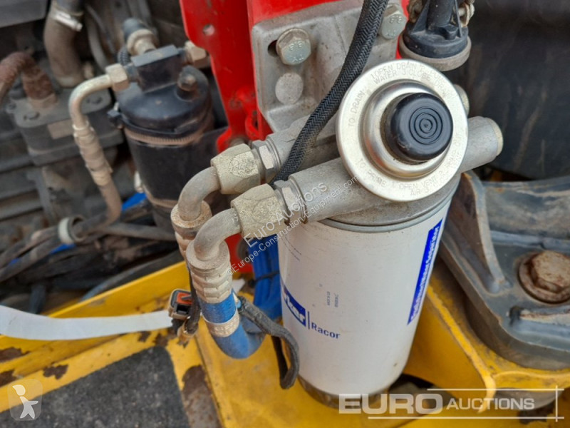 عربة قلابة Bell B30E