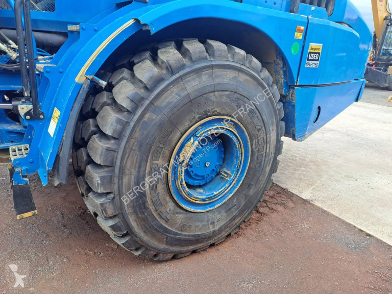 عربة قلابة Caterpillar 745
