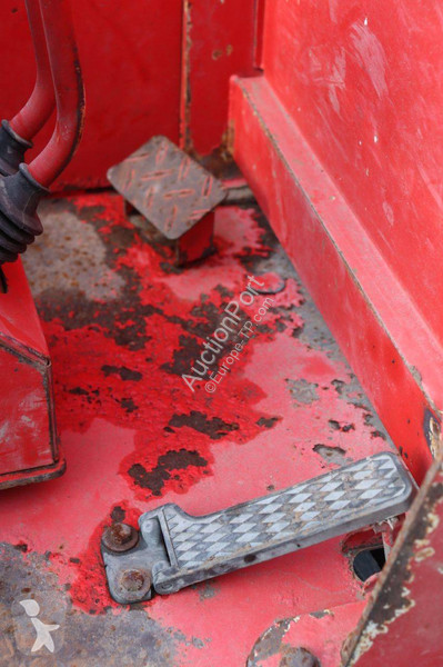 عربة قلابة Kubota