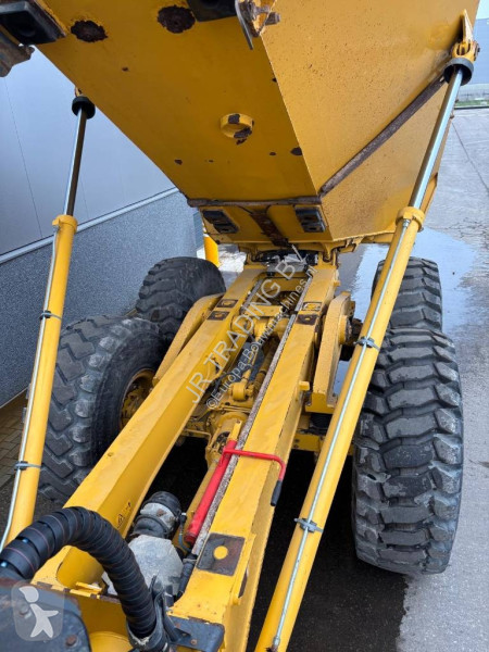 عربة قلابة Bell B 30 E (New Tires)