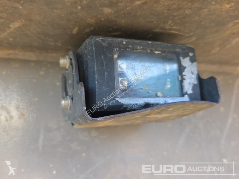 عربة قلابة Ausa D600APG