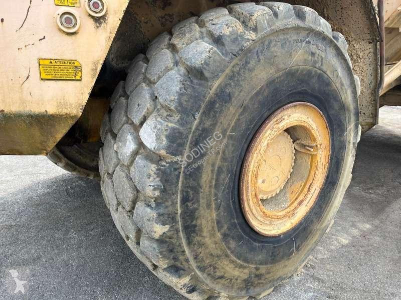 عربة قلابة Bell M 6X6