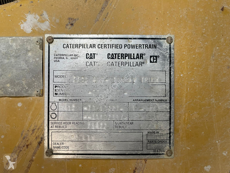 Sklápač Caterpillar