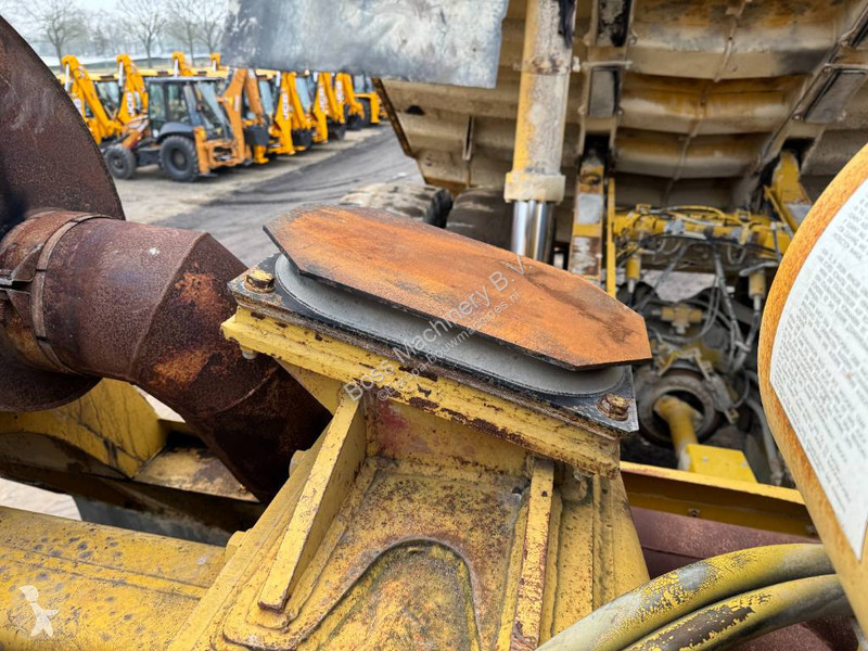 Sklápač Komatsu 3 - Backup Camera / Airco