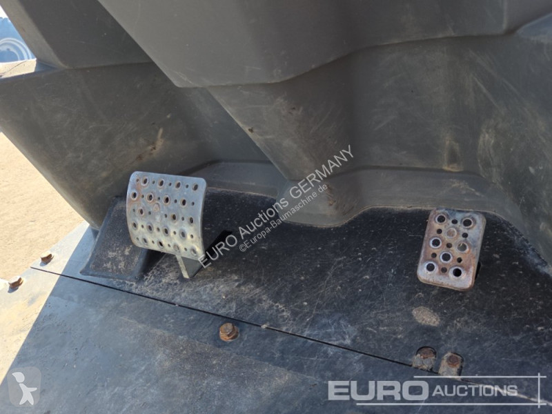 عربة قلابة Wacker Neuson DW30