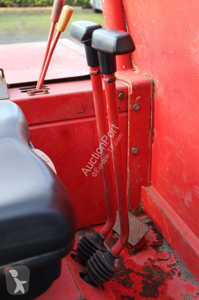 عربة قلابة Kubota