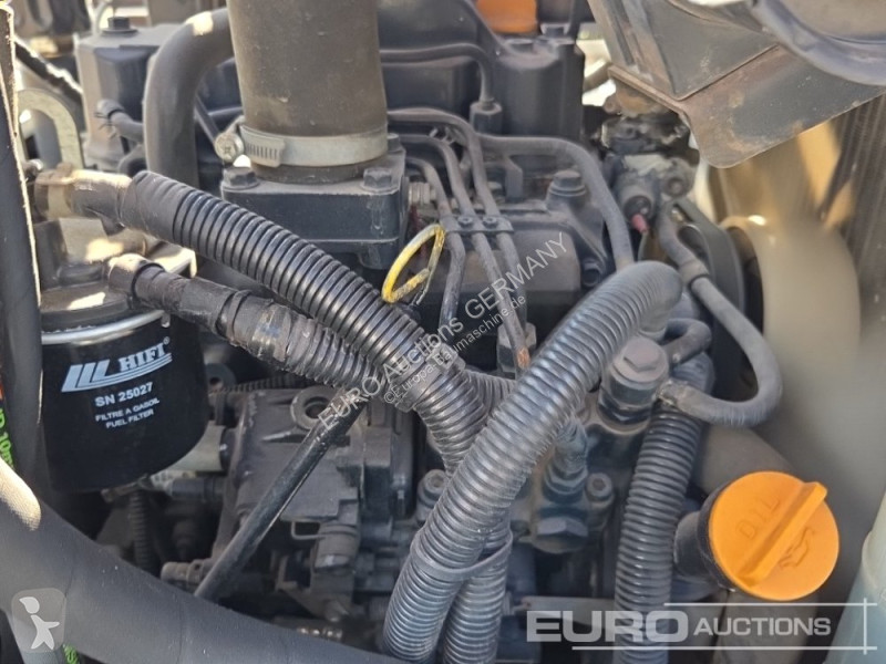 عربة قلابة Thwaites MACH 471