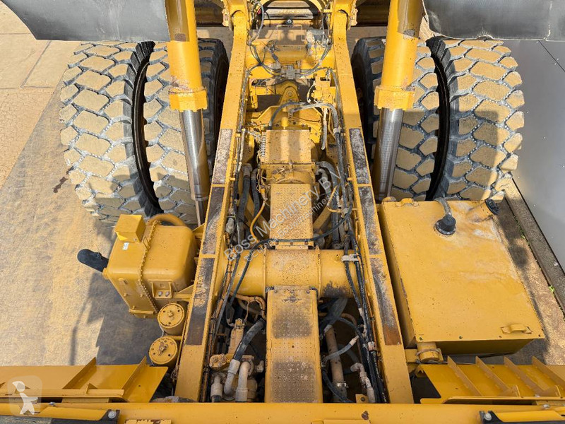 عربة قلابة Caterpillar - German Machine / Auto...