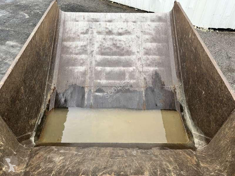 عربة قلابة Hydrema D