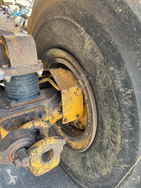Dumper Caterpillar