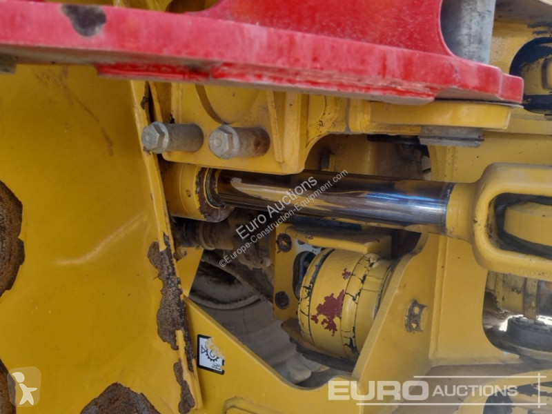 Basculantă Bell B30E