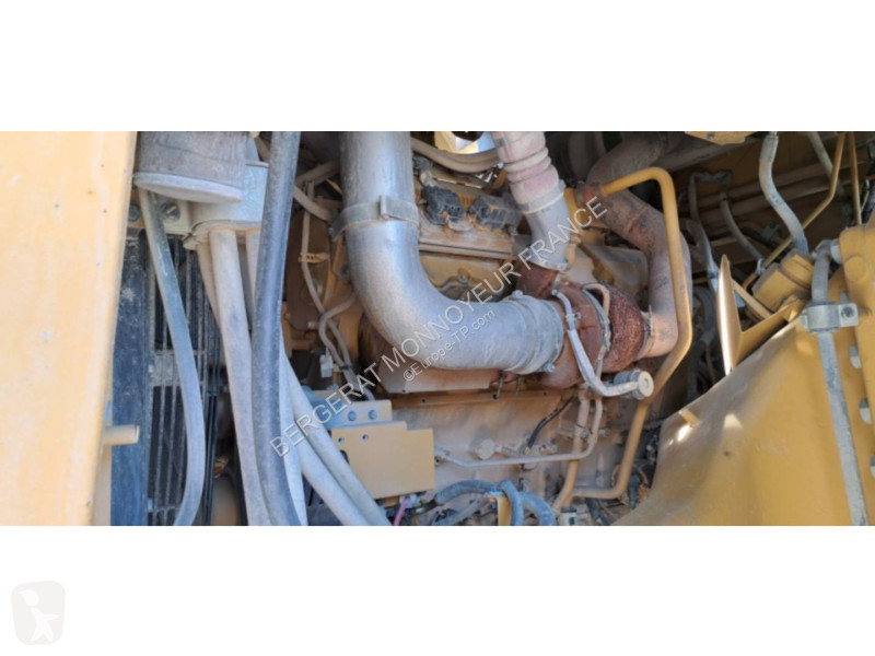Карьерный самосвал Caterpillar