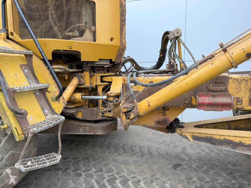 Sklápač Caterpillar - Automatic Greasing / Body...
