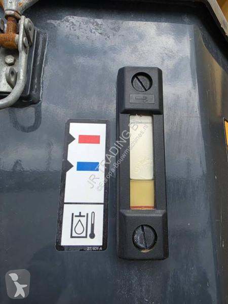 Sklápač Bell B 25 E