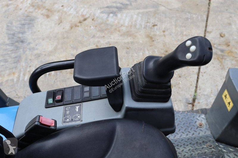 Basculantă Neuson DT23