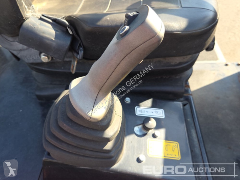 عربة قلابة Wacker Neuson DW30