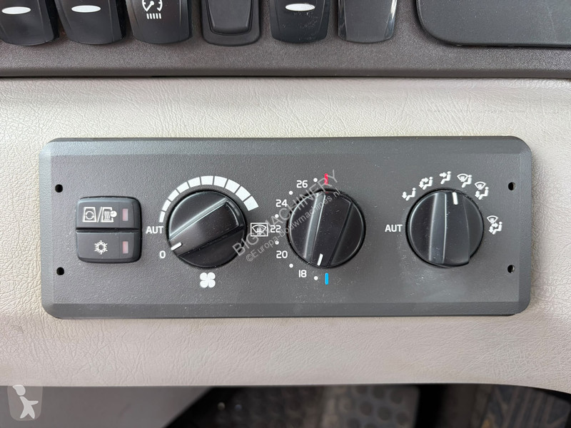عربة قلابة Volvo G