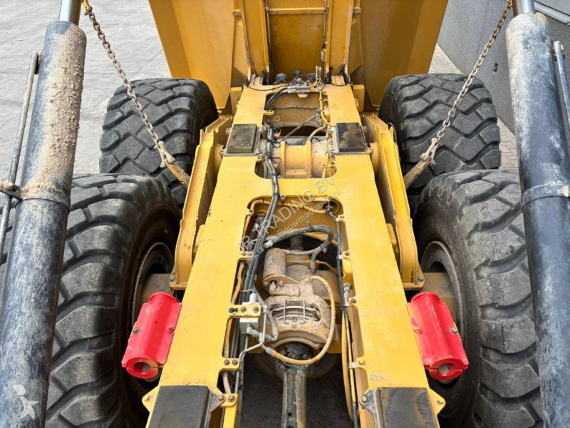 Tippvagn Caterpillar 730 C (CE)