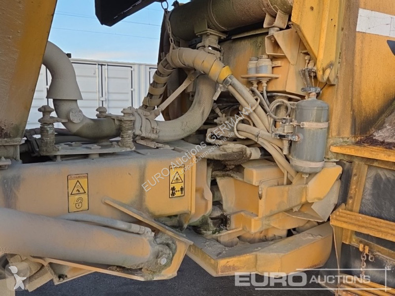 عربة قلابة Volvo