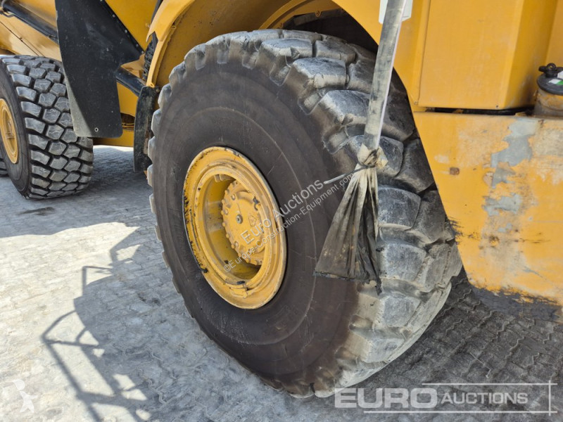 Basculantă Caterpillar 745