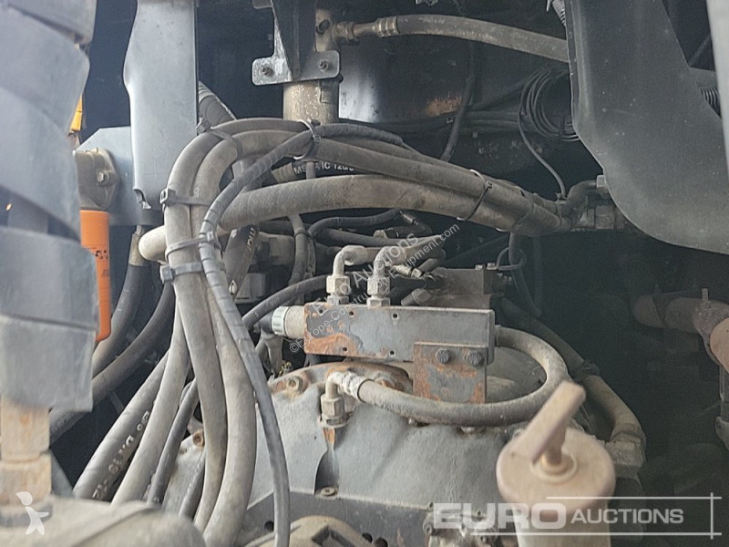 عربة قلابة JCB 718