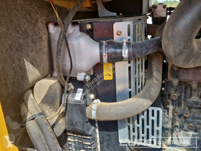 Basculantă Mecalac TA9