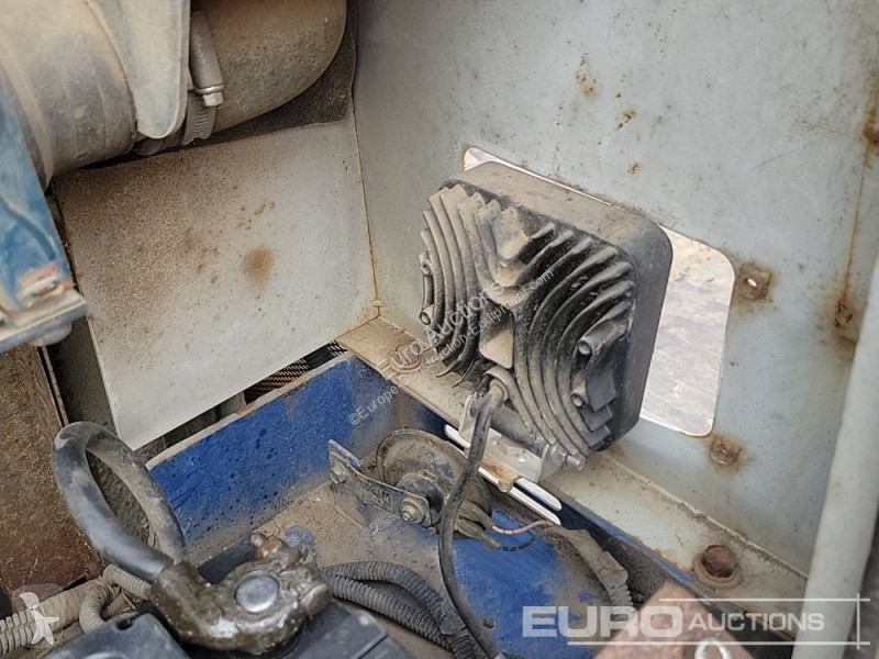 Basculantă IHI IC30