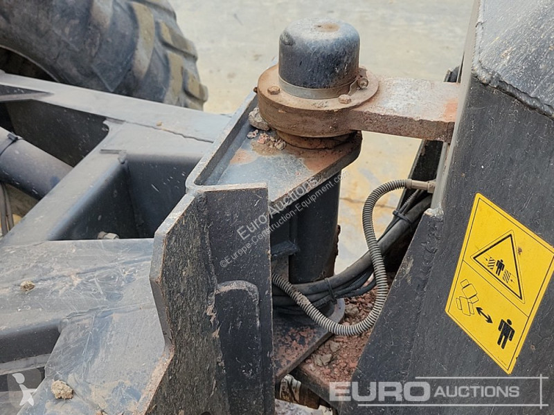 Basculantă Mecalac 9MDX