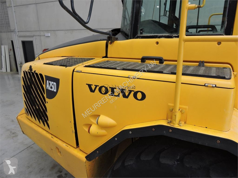 عربة قلابة Volvo