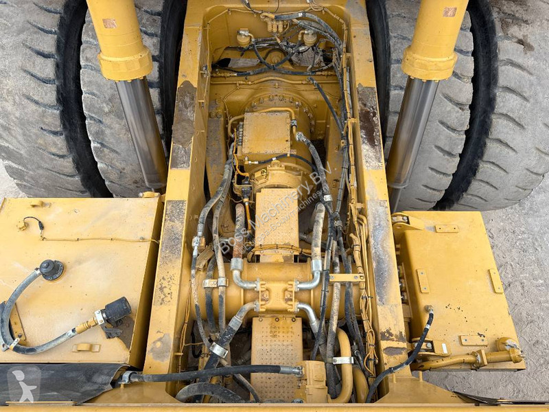 عربة قلابة Caterpillar 777G - German Machine /...
