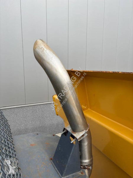 Sklápač Bell B 25 E