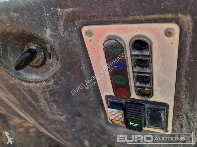 Sklápač Ausa D150 AHG