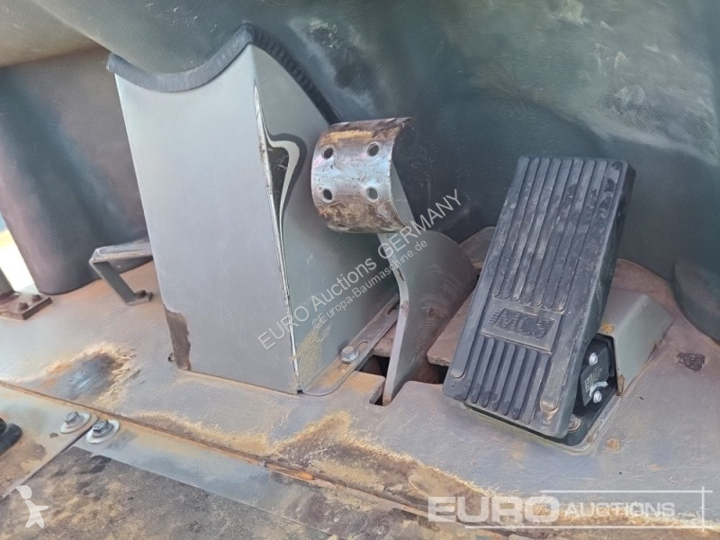 عربة قلابة Ausa D600APG
