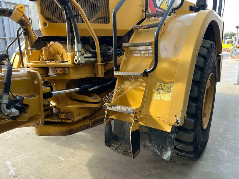 Sklápač Caterpillar 735 |