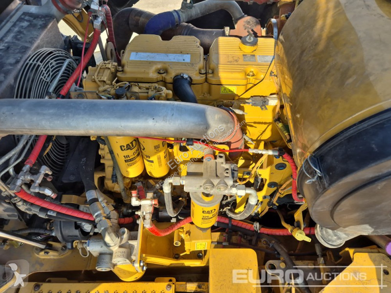 Basculantă Caterpillar 745