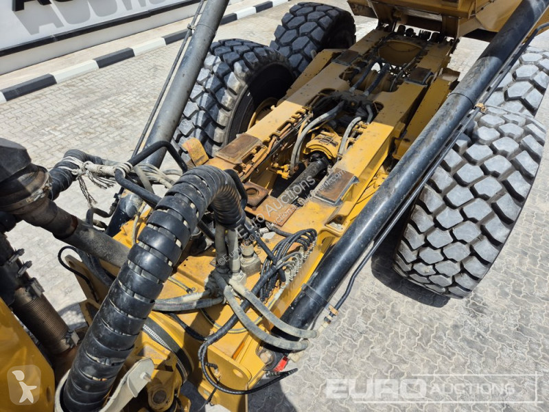 Basculantă Caterpillar 745