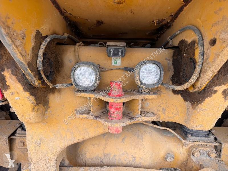 Dumper Caterpillar